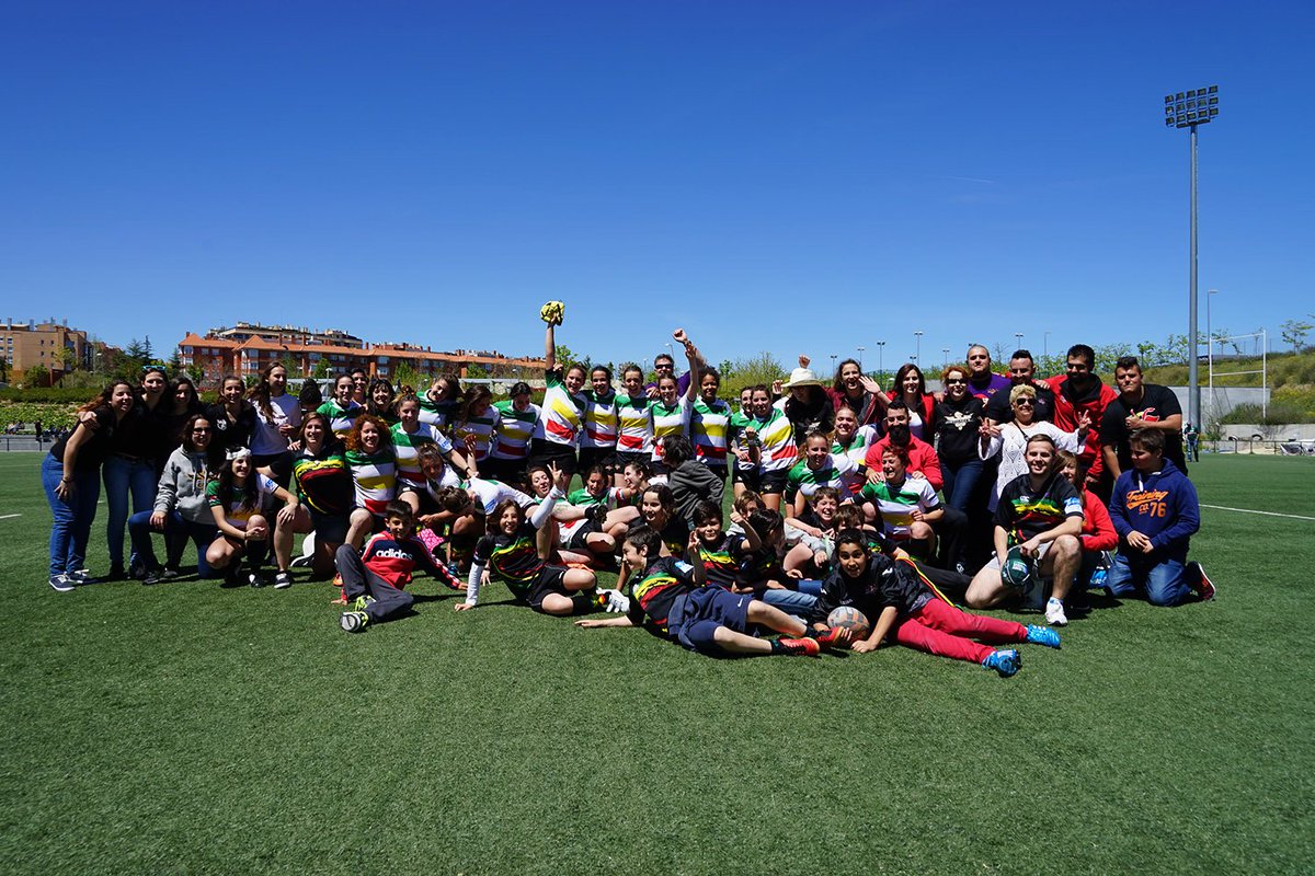 HortalezaPV's tweet photo. Las dragonas del @XVHortaleza seguirán un año más en la División de Honor del rugby español https://t.co/OYVZUwoMXx https://t.co/N1CV8TbdPE