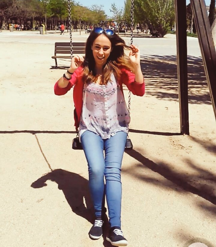 Pattricia_16's tweet photo. Lo mas cercano a volar 😊 #columpio #felicidad https://t.co/yLKHDcqrXm