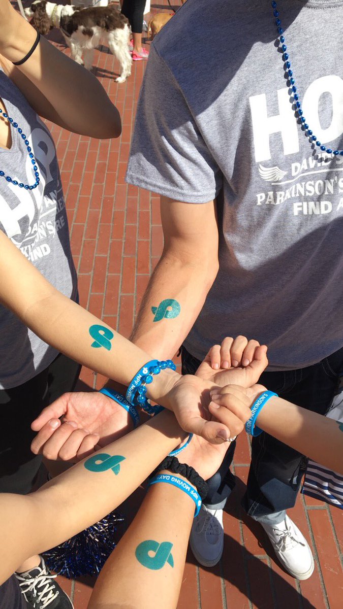 veencline's tweet photo. Walking for a cure 💙🅿️ #parkinsonsawareness #davidsangels https://t.co/yGe3GQLRni