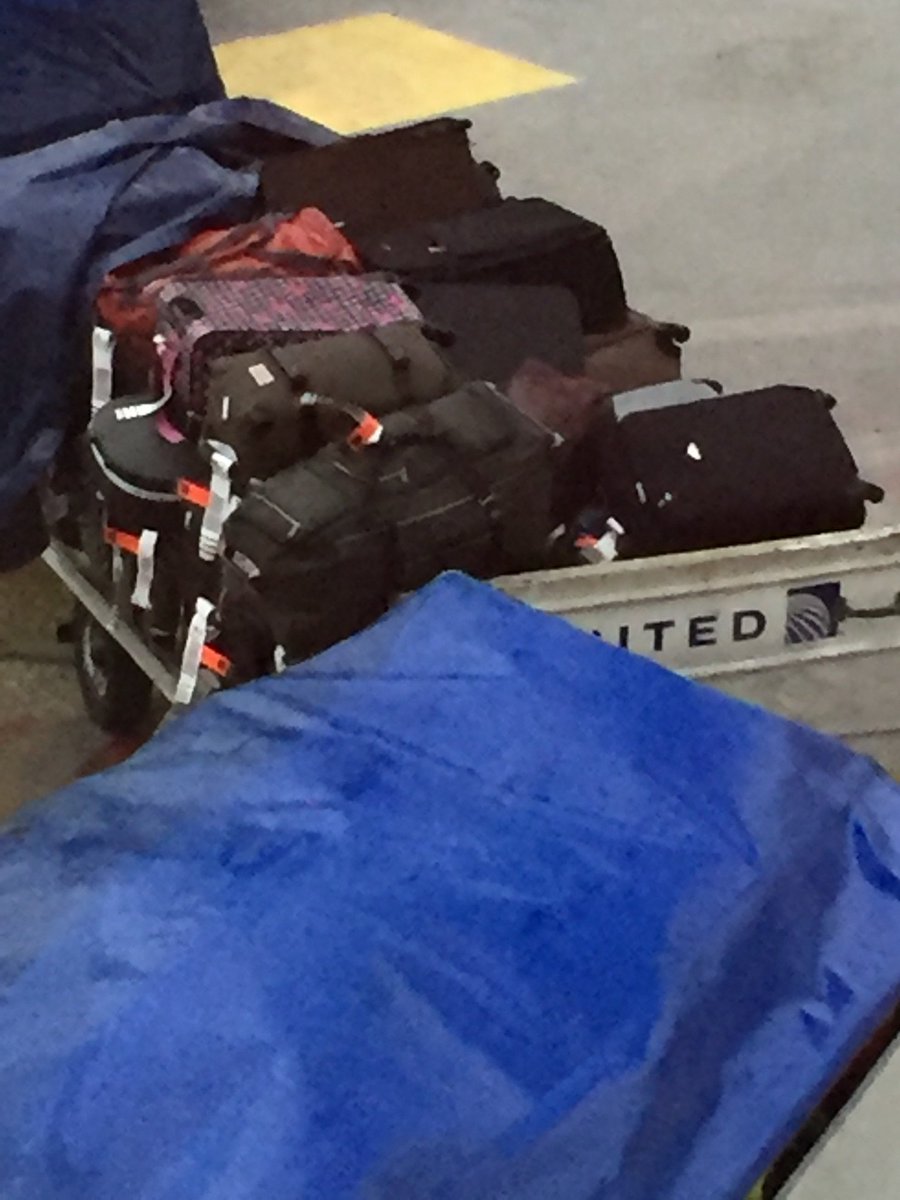 damaged luggage united