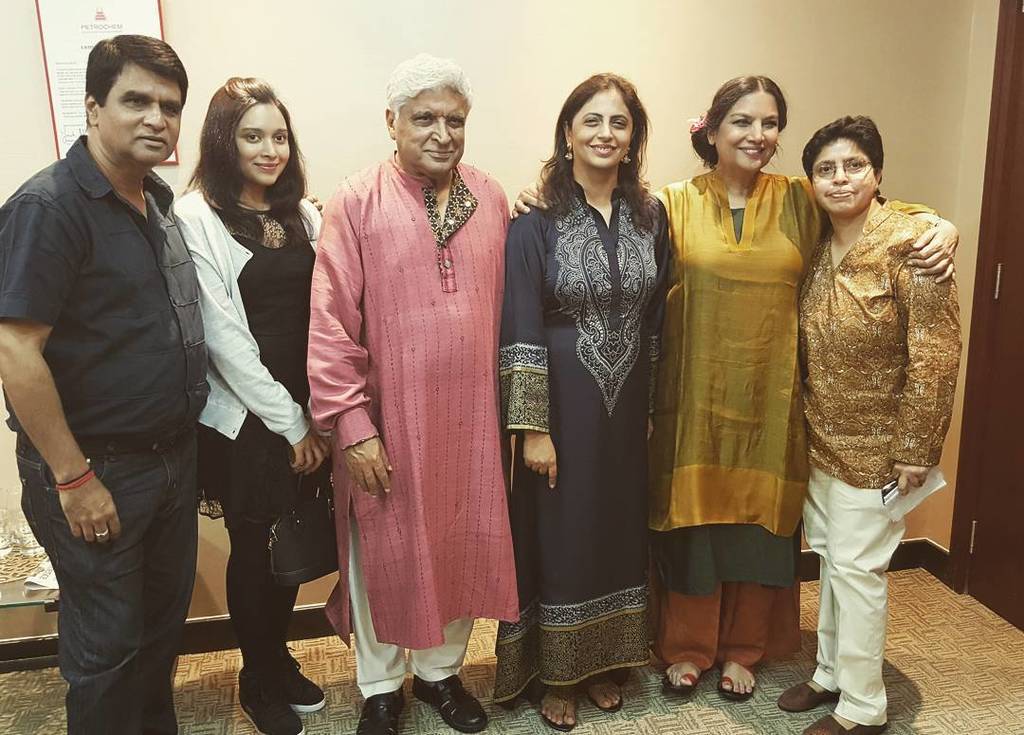 RagingTigerCo's tweet photo. #TeamRt @ductac #PrithviatDubai Festival #kafiaurmain #RagingTigerco #javedakhtar #shabana… https://t.co/J5UWIOc9qo https://t.co/v9Qw8dmSBn