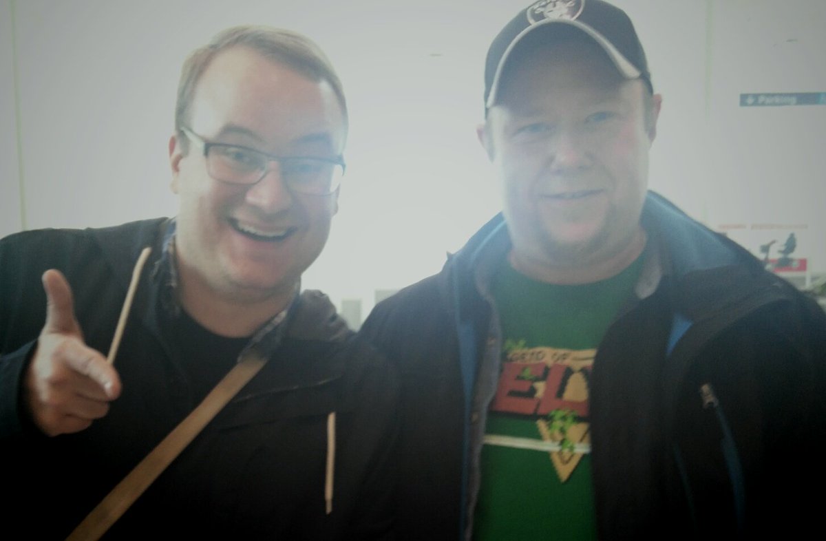 jbink79's tweet photo. Ran into @MiloDaGreat1 at #gptoronto had a great time! Thanks for the pic Milo even tho my phone wouldn't cooperate. https://t.co/XgFMDkhGKg
