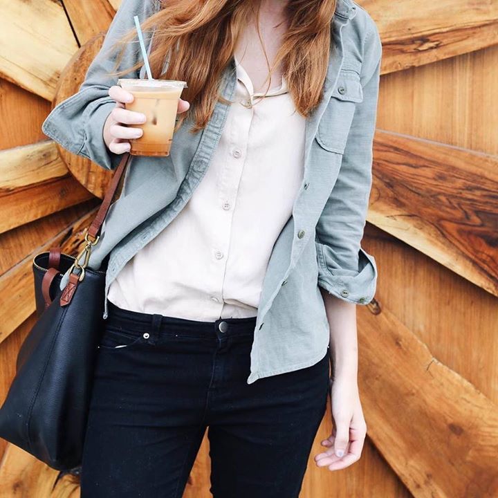 LoveCoffeeAlot's tweet photo. What you're seeing: me trying to be hipster with my iced coffee from blue bottle. What you… https://t.co/16nuwMGtzZ https://t.co/sMtESVuTEs