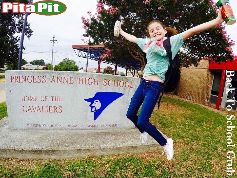 PitaPitVABeach's tweet photo. Princess Anne HS Pita Pit stop.
757-333-PITA#doneright #vegan #abs #blondes #757grub #ufc #odu #nsu #vwc https://t.co/7nBdrXSU6i
