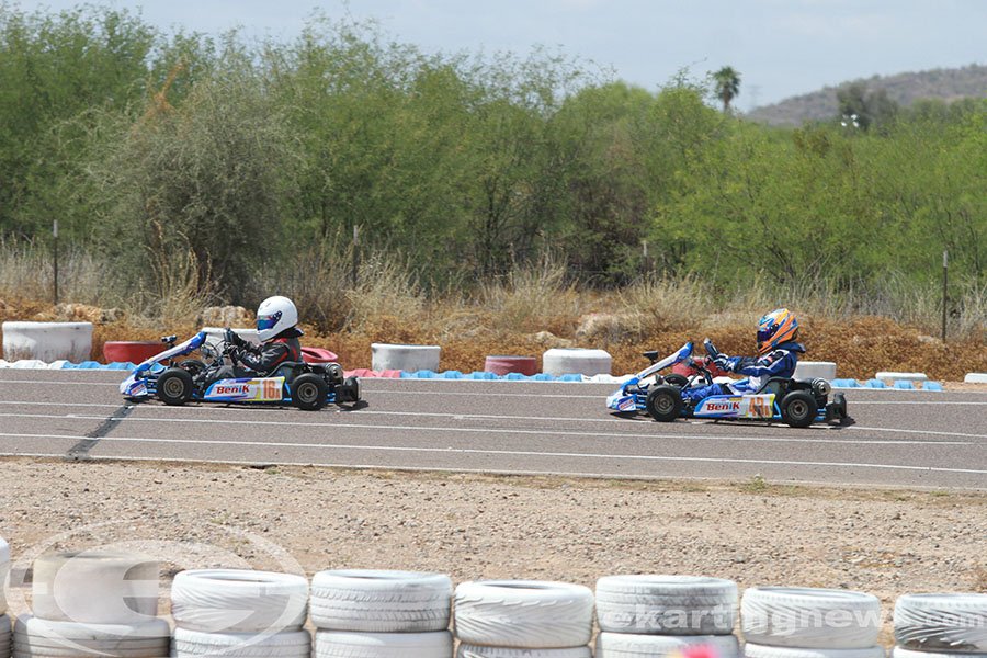 eKartingNews's tweet photo. Micro Swift Sun. Heat 2
1. Oliver Denny +0.730
2. Brandon Carr
3. @EliTrullRacing
#EKNatSKUSA #SpringNats2016 https://t.co/obpBKjbLVd