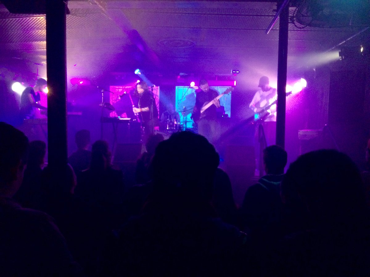 SuzannaMRS's tweet photo. Merci à @PolyssonsTonArt pour les #Polyssonics d'hier soir au @Batofar !
Pic : la belle découverte de @WEARENOTHOYA https://t.co/EutlljIMRE