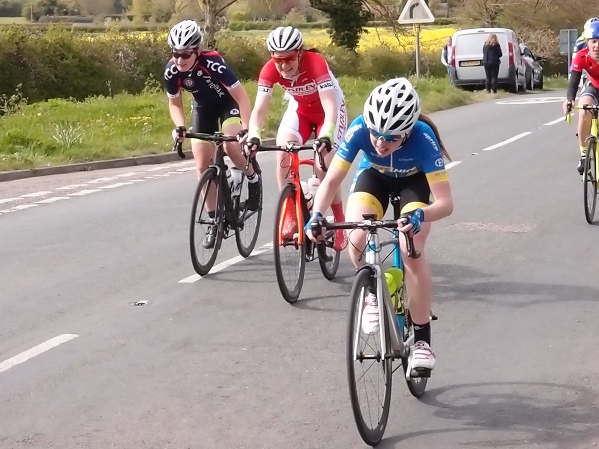 TeamVision_IL's tweet photo. Another top 10 for @sophie_e_black at Beds3day #high5fulled #thisgirlcan #womenscycling https://t.co/3XBXxPiNKO