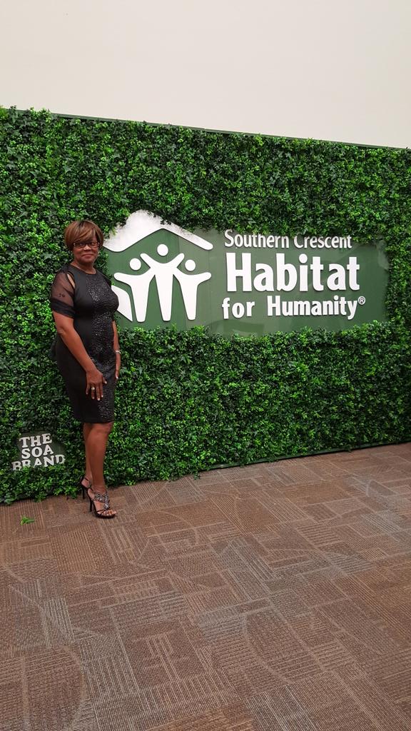 CreatebyAnnette's tweet image. Giving back #creationsbyannette to my community and yours!!! Golden Hammer Awards 2016