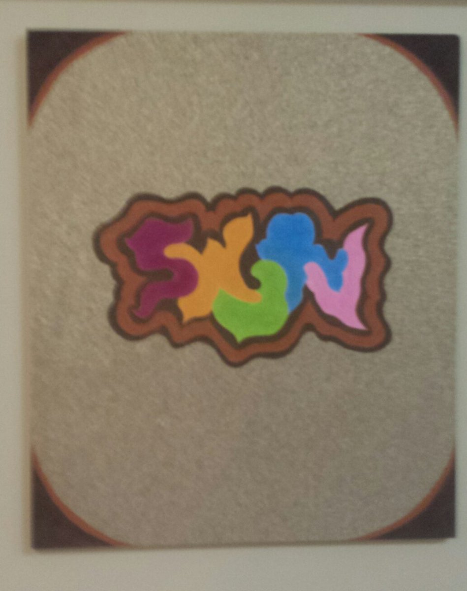 Devgelika's tweet photo. SWURV #KimTre'Original #ColoredPencils on #IkeaLeftover https://t.co/y8x1pEHb8q