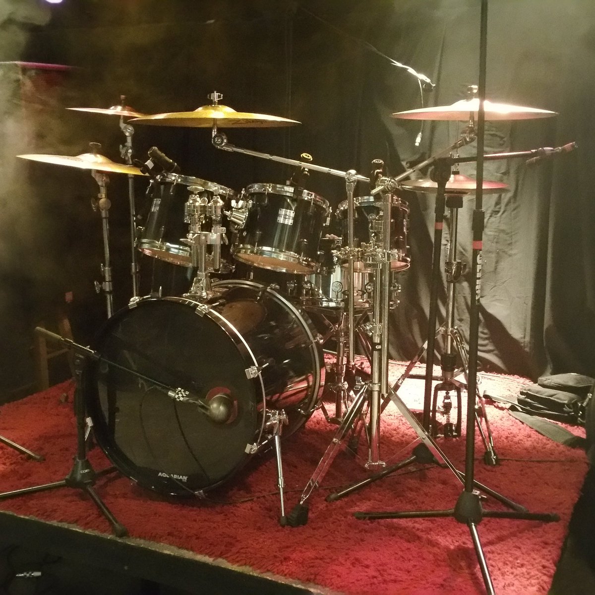 techiedrumgeek's tweet image. Today's office, Audio/video shoot for Total Distraction epk