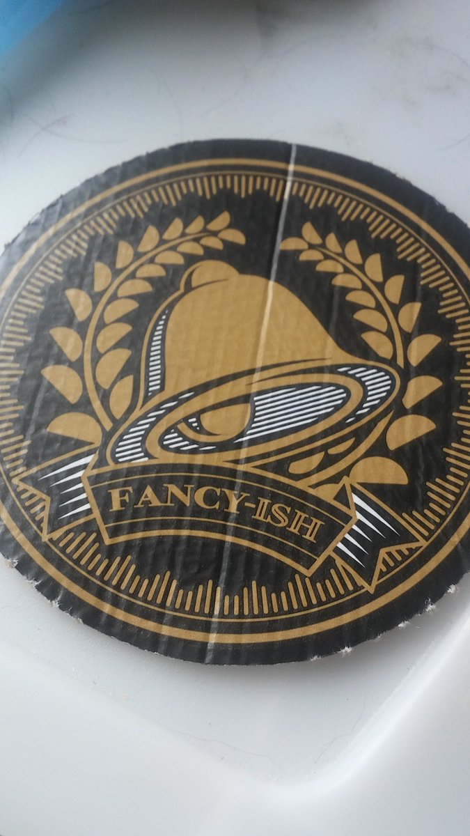 TrueGhoul's tweet photo. Well yep I guess it gets 10/10 bc it is indeed a coaster #tacobell #fancyish https://t.co/Q4LU97j6kO