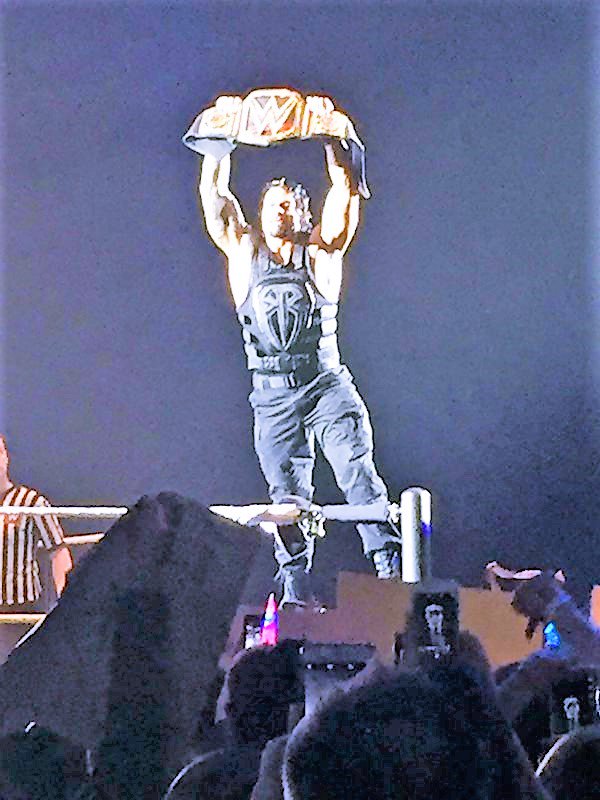 LeeshaNDessy's tweet photo. #Roman #WelcomeEffie #Cheern #RomanDeanUSOS #Payback #2Victoryb @WWERomanReigns @romanreigns568 @shady926 https://t.co/sG0iCXsYJo