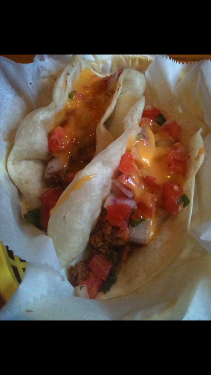 ChicasTaco's tweet photo. Treye my Hott speyesee tacos todayy!!! https://t.co/k9UVjIxhrg