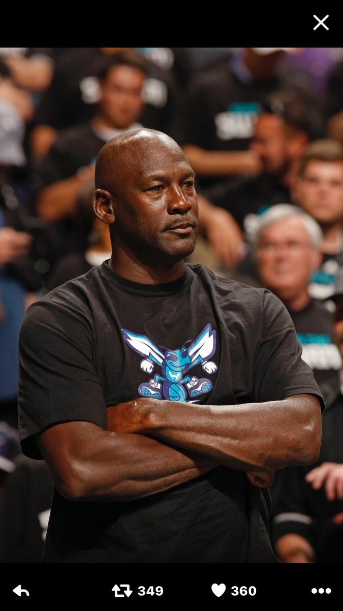 CarterMansbach's tweet photo. .@hornets Put Mike @Jumpman23 @bigheadcustom on the court I bet he can still put up 20 #HEATvHORNETS #MJ https://t.co/n5Xa09BHQs