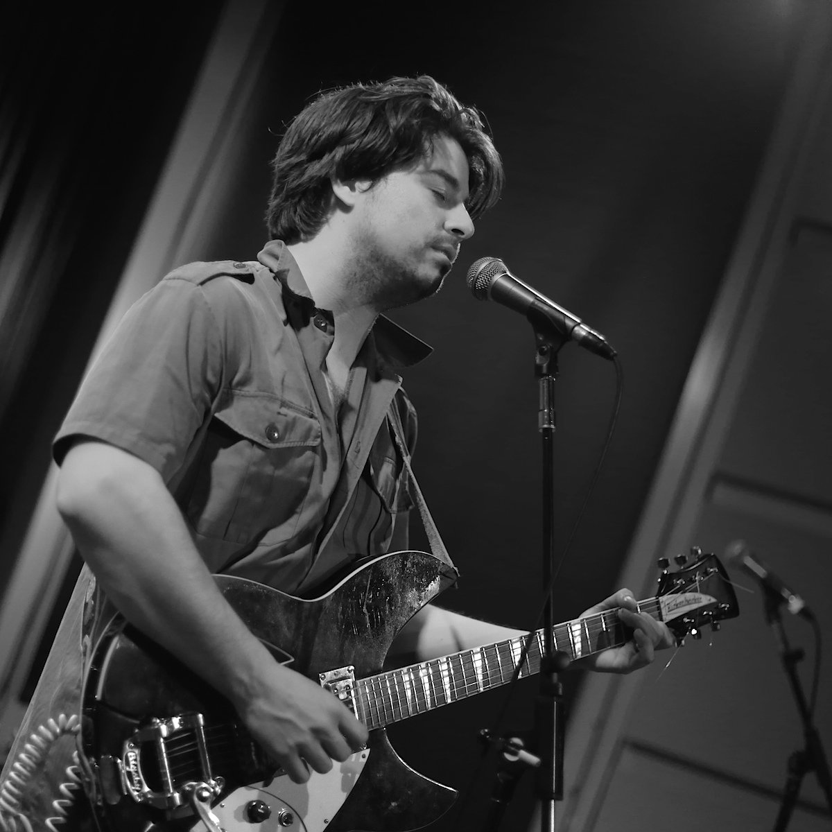slyke25's tweet photo. Matthew Logan Vasquez Played @redroom939 last night: Photos, Setlist, Vids
https://t.co/ZP7O3V16UK https://t.co/3rwzT8e0W5