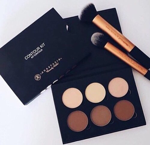 glowkit's tweet photo. the signs as makeup brand
aquarius ♒️ / Anastasia Beverly Hills https://t.co/JoACbcu8dm