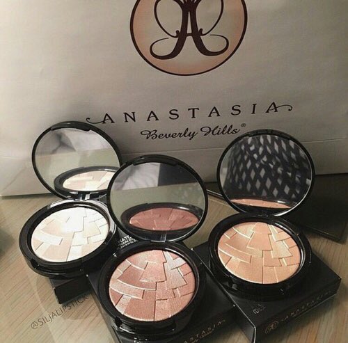 glowkit's tweet photo. the signs as makeup brand
aquarius ♒️ / Anastasia Beverly Hills https://t.co/JoACbcu8dm