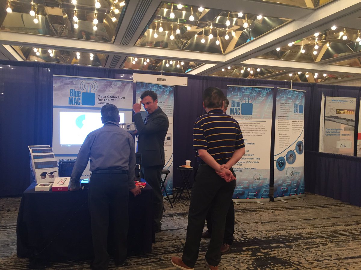MQLe84's tweet photo. The #NATMEC reception went very well with 30 exhibitors and 26 posters. A good opportunity to meet with vendors. https://t.co/DWgceNKXYz