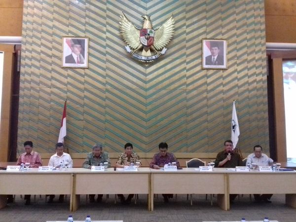 detikcom's tweet image. Pengumuman SNMPTN Sehari Lebih Cepat, yang Tak Lolos Diimbau Daftar SBMPTN detik.id/6efkGv