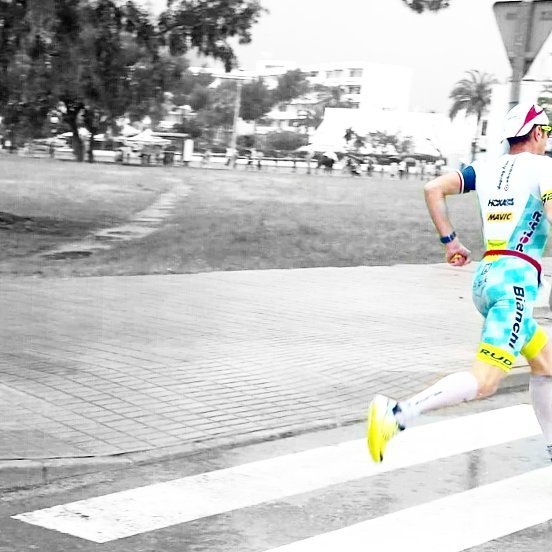 BVSport_FR's tweet image. Il a mis un coup d'accélérateur. @aledegasperi tu cours trop vite avec tes #boosterelite !

#iUseBooster #triathlon…