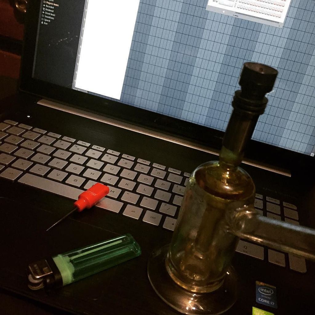 producerpassion's tweet photo. Fresshion #freshion #flstudio #420 #smokesomebitch #167214808 by 167_214_808 https://t.co/SvTRP3ToEb
