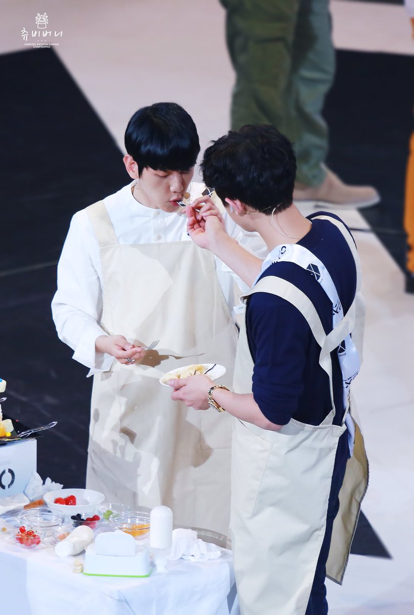 knockknock0408's tweet photo. [HQ] 160502 BAEKHYUN CHANYEOL cr.츄비버니
https://t.co/1fbJCDRc2Z https://t.co/aHCiyhT2Da