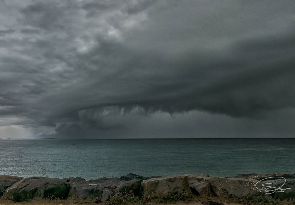 GNARLY!! Epic shot by <a href="/posie76/">rosemarie steiner</a> at #Somers earlier! <a href="/JaneBunn/">Jane Bunn</a> @reedtimmerTVN <a href="/spann/">James Spann</a> <a href="/JimCantore/">Jim Cantore</a> <a href="/VicStormChasers/">Victorian Storm Chasers</a>