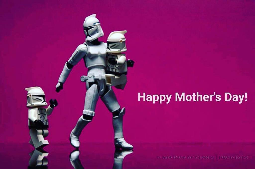 hashtagstarwars's tweet photo. New #StarWars Instagram by @drjeremycheah // Happy Mother's Day! 💐 #maytheforcebewithyou #straitsdental #happymot… https://t.co/0Fl2w9Km4K
