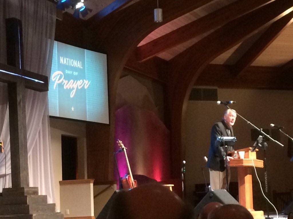 PastorMartyFAC's tweet photo. Awesome to see so many praying with @pastormartyfac.  #loveNeverFails #JesusLovesYou #nationaldayofprayer #FACloves https://t.co/b7pgdp4t5s
