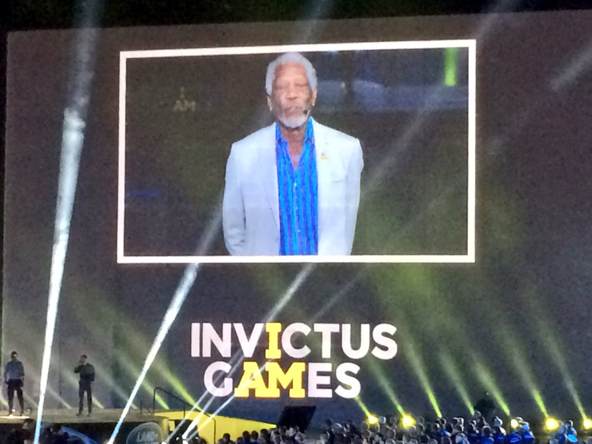 armeedeTerre's tweet photo. #EnDirect
Cérémonie d'ouverture des #InvictusGames2016 en grandes pompes! 🇫🇷 Allez les bleus 🇫🇷👏 #FiersDeNosSoldats https://t.co/8aUqIQYiDy