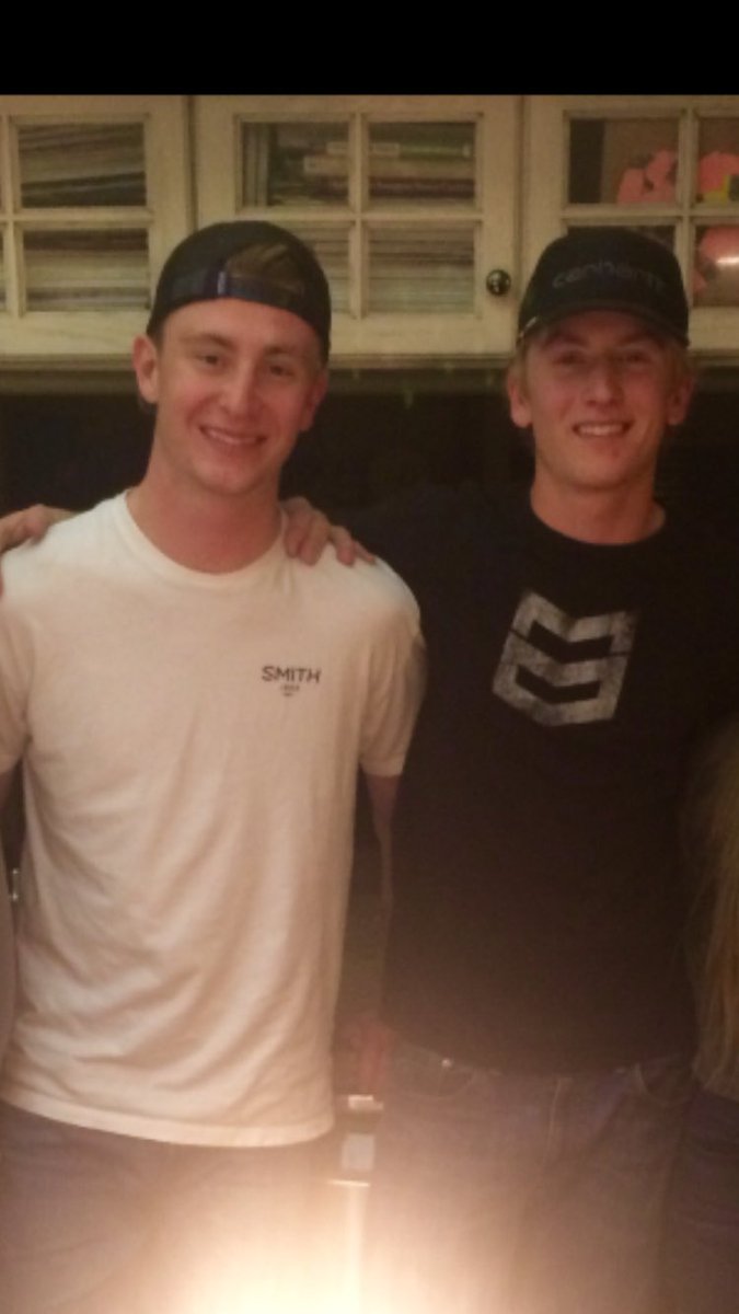 ShaneWaldo's tweet photo. Happy Birthday to my best friend, I love you bud🍻 https://t.co/Wo4fCMEi1O