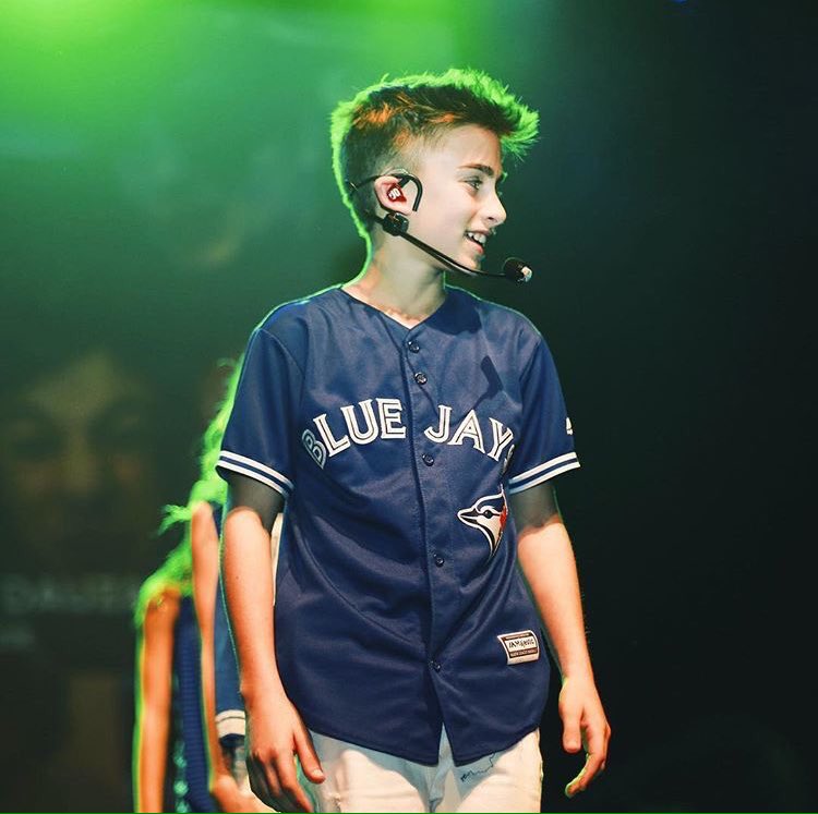 AAngelo25's tweet photo. @johnnyosings i will support johnny forever💋 https://t.co/3xHnBrZAns