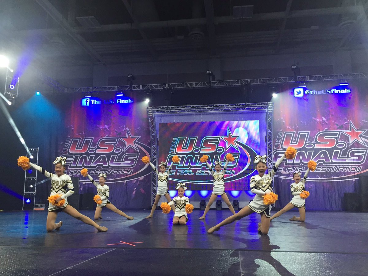 JAMfestJAPAN's tweet photo. 【THE U.S.FINALS2016レポート】
最高のスマイルで本番を迎える事が出来ました‼️✨
#usfinals2016 #USFvb16 #jamfestjapan https://t.co/UTu1qYjhET