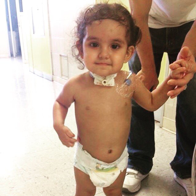 burrovan's tweet photo. Ella es Nathalie, tiene 2 años y está muy grave en Hermosillo, oraciones por ella! querida amiguita! @MaloroAcosta https://t.co/afNSNrCh6e