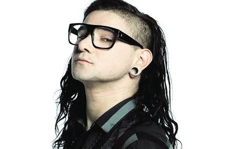 alanperezn's tweet photo. Cuando te das cuenta que tu novia es skrillex #DropDaBass https://t.co/DlO7RdKM9Y