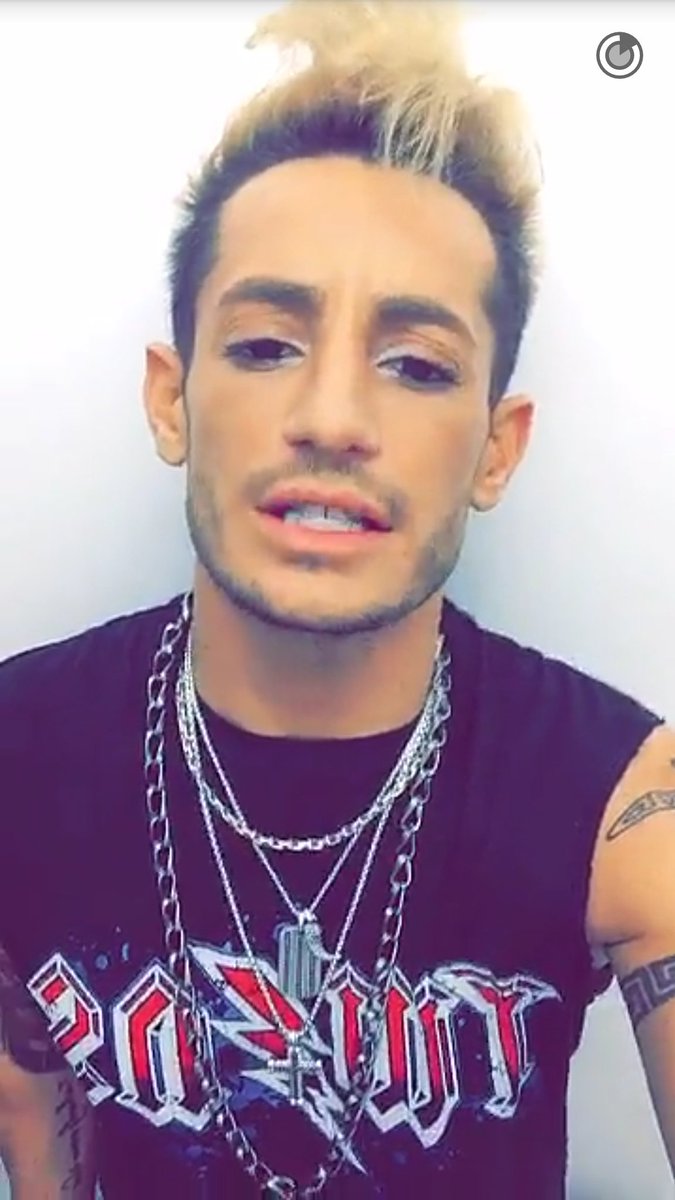 silva_jencries's tweet image. @FrankieJGrande #4Chains looks hawt babes lol thanks for all the snaps tonight