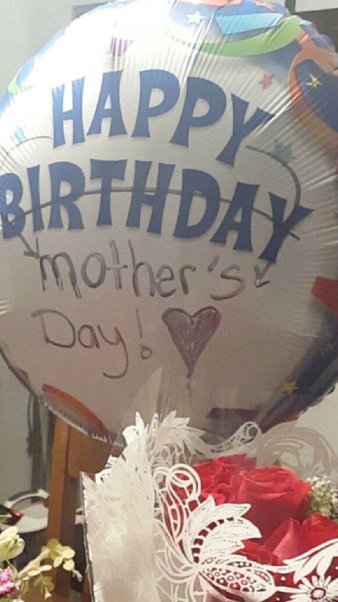 starrstruck's tweet photo. It was my dad's bday and my mom didn't want anymore balloons in the house. Soooo.... #recyclegame https://t.co/KtrlRZpBEi