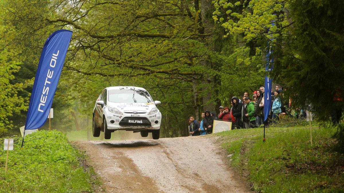 NesteRuna's tweet photo. Svinam kopā @RallyTalsi 50.gadadienu ar @NesteRuna atbalstu! https://t.co/qo4DS81meI