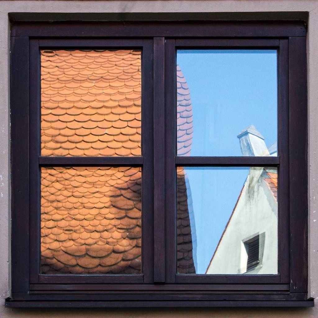 zimmer303's tweet photo. #dailywindow "EinAusblick" 3/16
Niclas Adame-Fohlmeister 
#zimmer303 #photography #streetp… https://t.co/iwwmnmXB1s https://t.co/MiLvdkDCGp