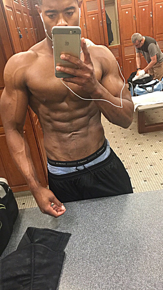 AaronPerryFit's tweet photo. https://t.co/K0UEEZyZXO