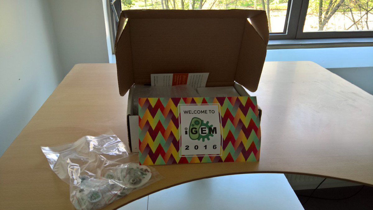 iGEM_Copenhagen's tweet photo. Our DNA distribution kit had arrived from the @iGEM HQ!! #iGEM2016 #CosmoCrops #synbio #UCPH #Happiness https://t.co/doi41PTt4l