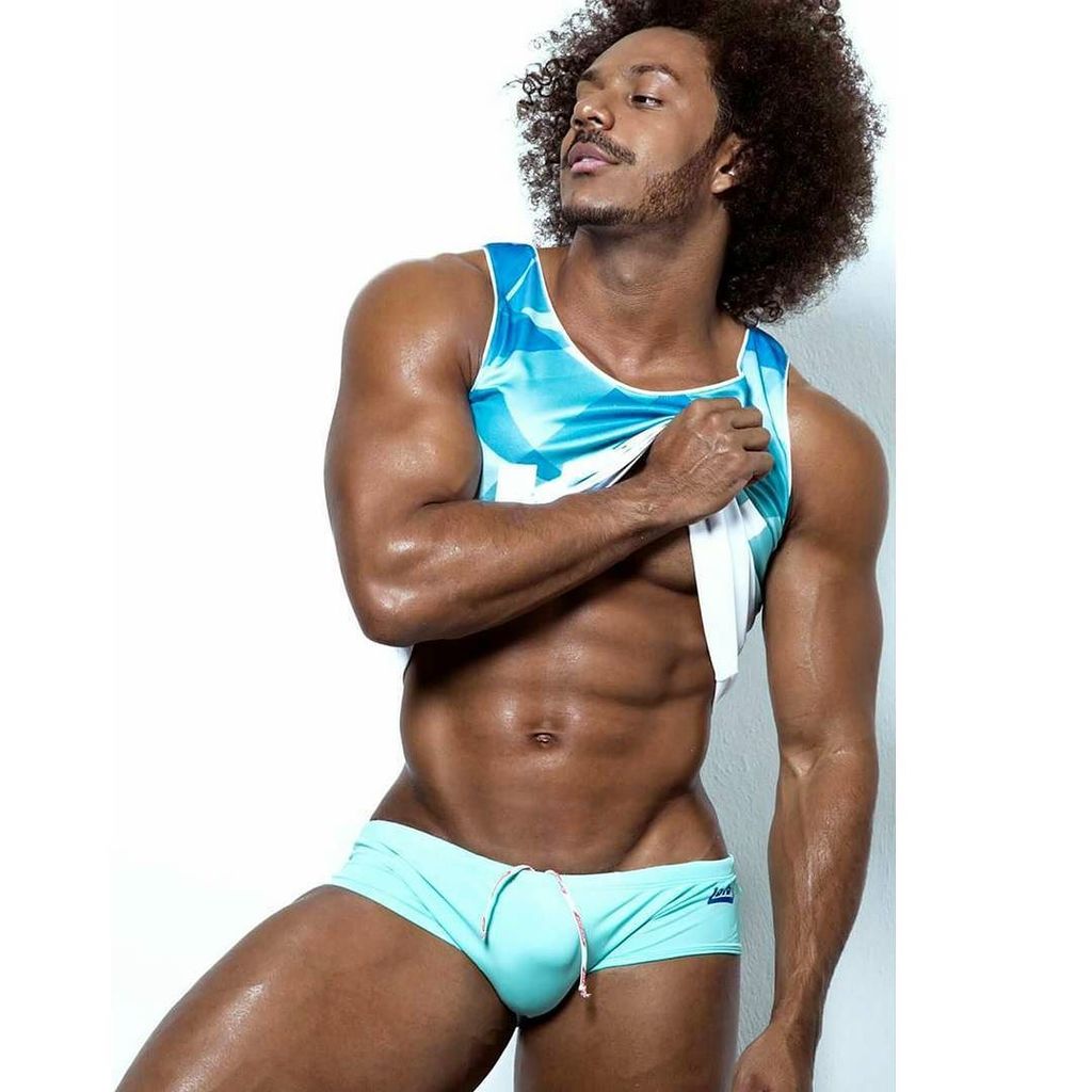 VMLatino's tweet photo. #puravida #gohard #tico #cool #happy #motivation #dumadavid #davidduma #youcan #ican #strom #definition #afro #afrโฆ https://t.co/ibvT1KRkvU