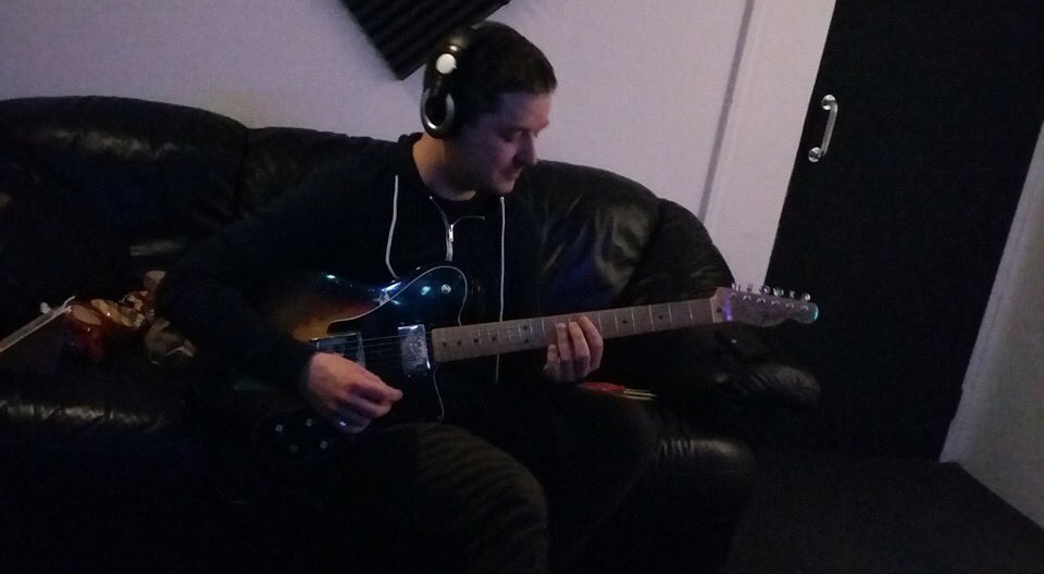 CocoLaFunk's tweet photo. A bit more studio time....🎶 https://t.co/PyWoMReJWb