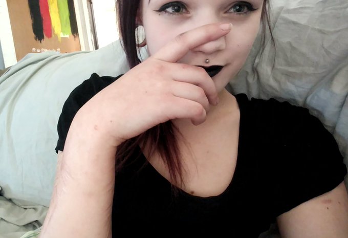 have some selfies👽 https://t.co/cfRZykVE1b<a href="/tag/newprofilepic"class="tags"><span>#newprofilepic</span></a>