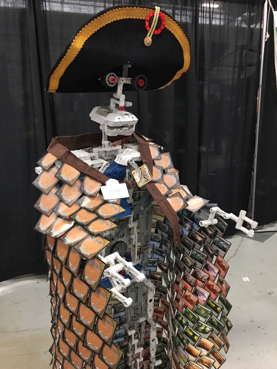 susan_krafcheck's tweet photo. Unbelievable! Robot circuitry made with a type of trading cards! #goSTEAMFest https://t.co/S91YEsPQZe