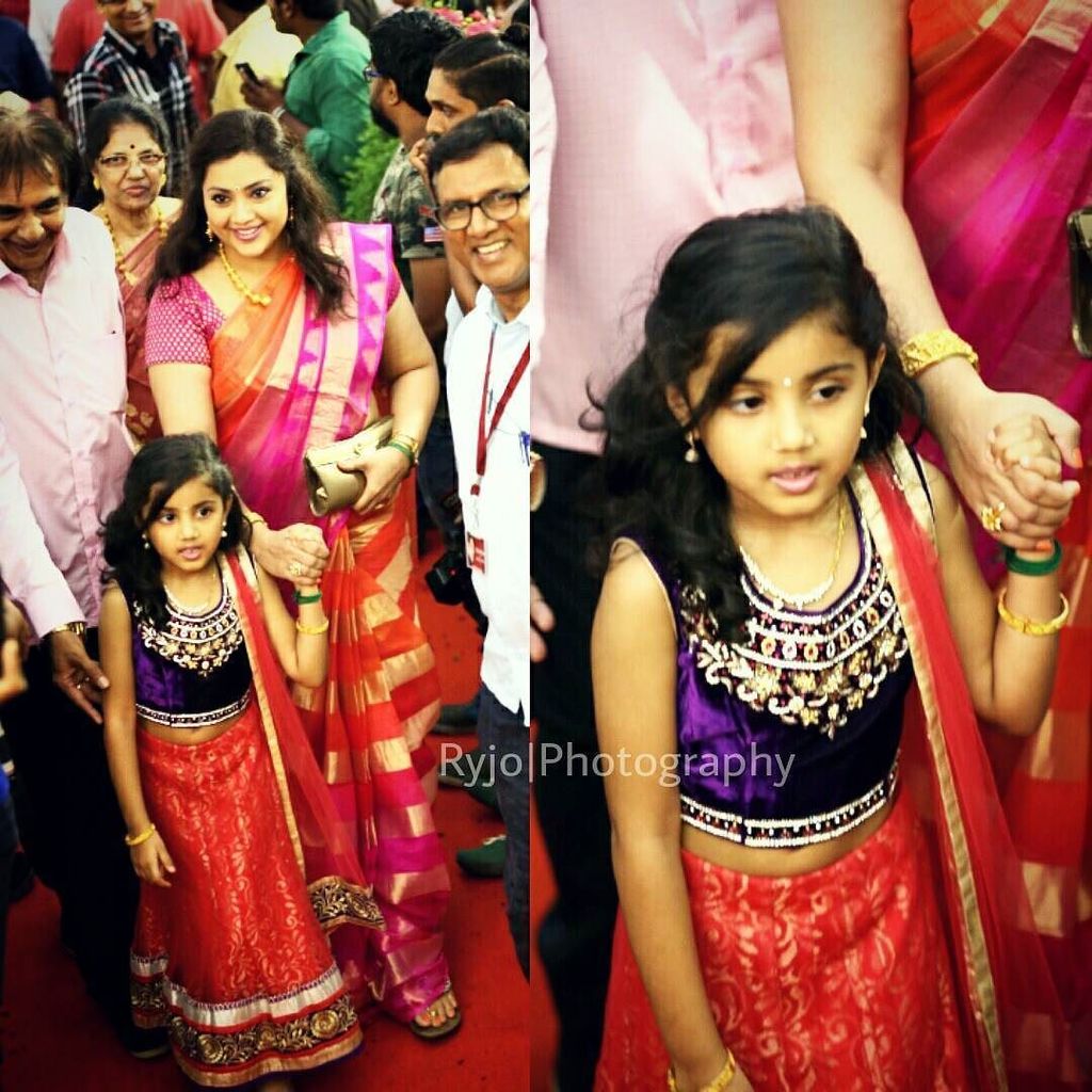 youcantgetbored's tweet photo. #nainika #theribaby at the wedding occasion. #cutelooking #ryjophotography 📷 ❤ #YCGB @youcantgetbored https://t.co/8lmv77IGUl