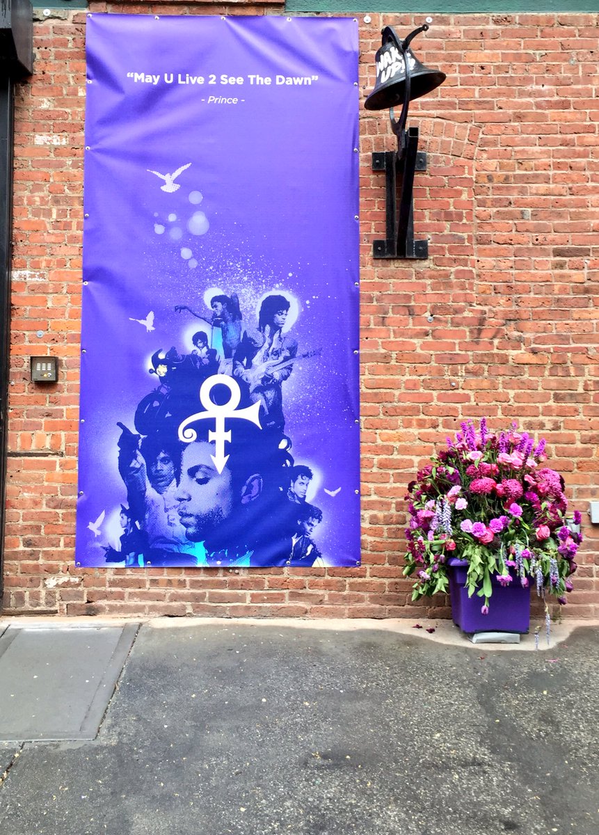 Daphnemcw's tweet photo. Sweet @prince 💜💜💜
Nicely done @40AcresBrooklyn @SpikeLee #Prince #AThingCalledLife #Brooklyn https://t.co/sUZvqnWbrT
