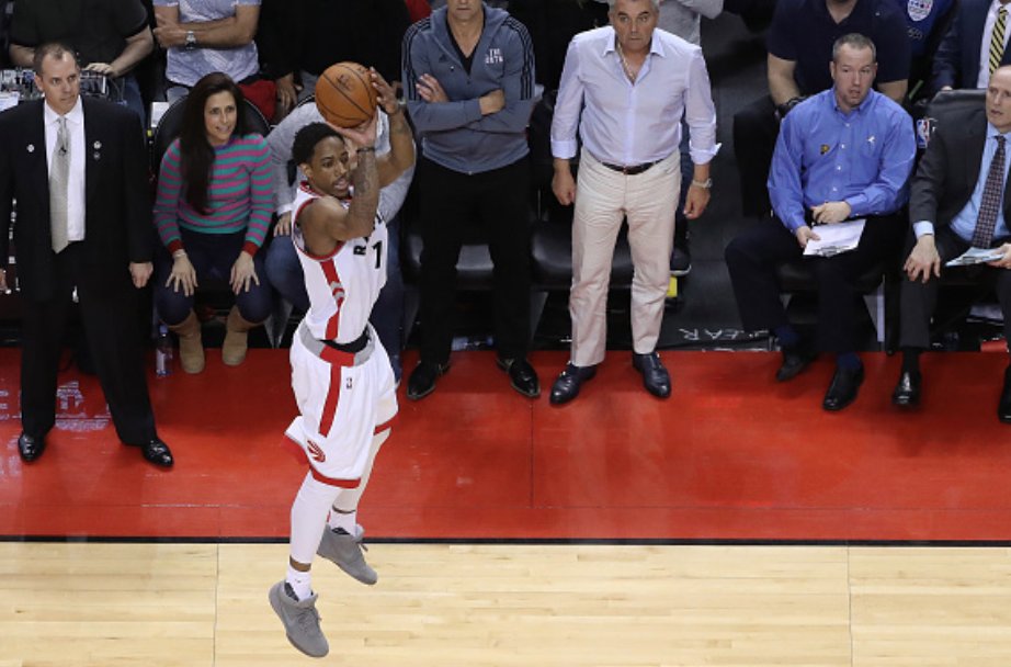 TSN_Sports's tweet photo. .@tdot_ennis: DeRozan, Powell lifted the Raptors to victory. VIDEO: https://t.co/LSBljTKdKM https://t.co/P1fZkaTIRQ