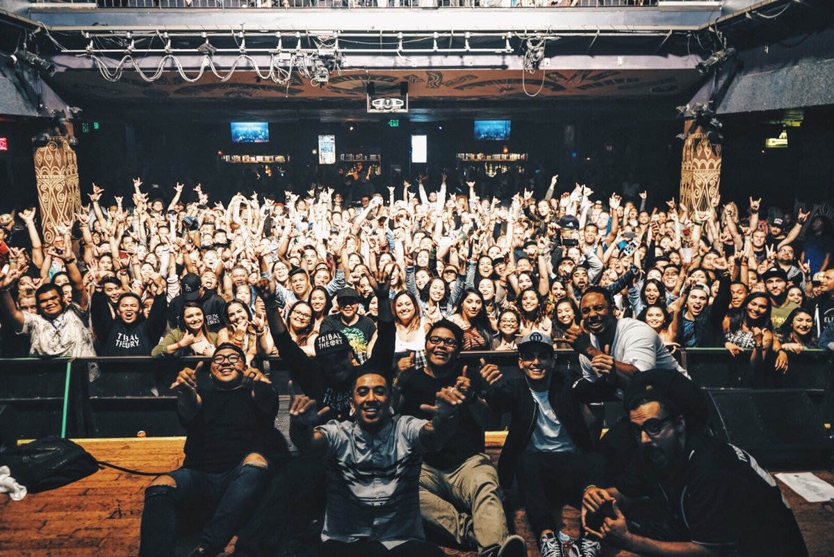 tribaltheory's tweet photo. SOLD OUT vibes last night were unreal!!!

🙏🏾Thank You🙏🏾

📷: @Hellojaninee 

#hobsandiego #ReclamationTour https://t.co/AFlkE7Khln
