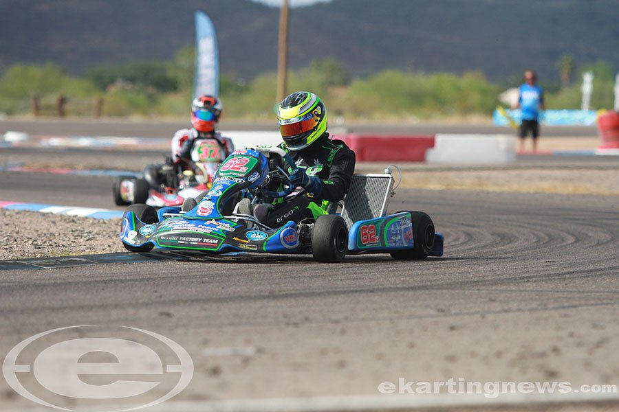 eKartingNews's tweet photo. S1 Sun. Main
1. Daniel Bray +0.142
2. @dannyformal
3. @Jake_French16
#EKNatSKUSA #SpringNats2016 https://t.co/jRVOwFPKdr